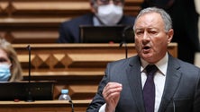 Imagem de Operação Miríade: PSD quer ouvir ministro no parlamento com «muita urgência»