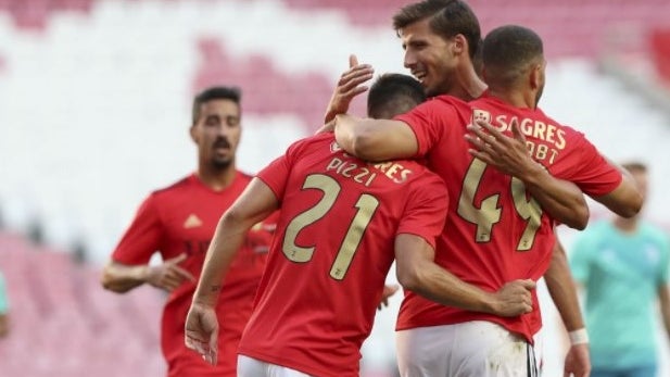 Imagem de Benfica goleou o Famalicão no arranque da l Liga