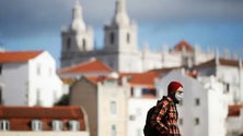 Imagem de Portugal sem concelhos em risco extremo