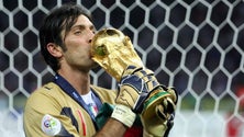 Imagem de Gianluigi Buffon termina carreira aos 45 anos