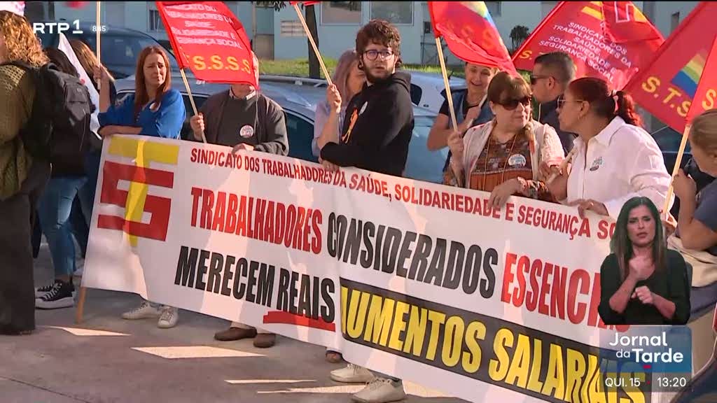 Imagem de Trabalhadores das IPSS em protesto