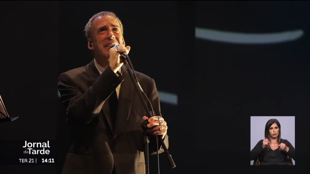 Arnaldo Antunes apresenta "Lágrima no Mar"