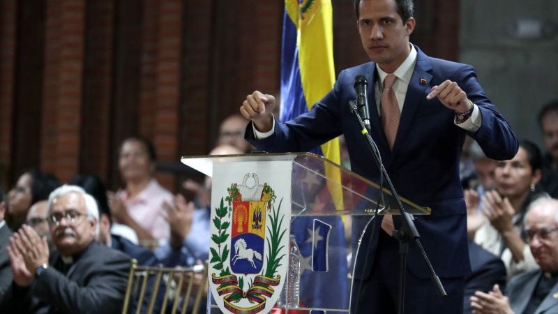 Imagem de Assembleia Constituinte da Venezuela levanta a imunidade parlamentar a Juan Guaidó