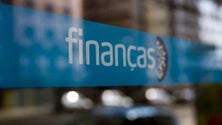 Imagem de Fisco suspende cobrança de coimas aos contribuintes que não aderiram à Via CTT