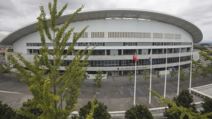 Portugal joga decisões dos play-off no Estádio do Dragão