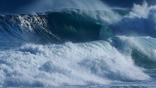 Imagem de Estão previstas ondas até 5 metros a norte da Madeira e no Porto Santo