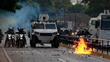 Imagem de Sobe para sete o número de mortos em protestos contra Maduro