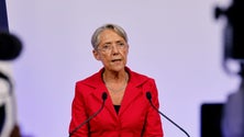 Imagem de Primeira-ministra pediu demissão, Macron não aceitou