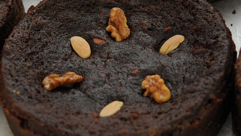 Imagem de Bolo de mel de 50 metros invade Rua da Carreira