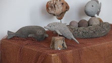 Imagem de Esculturas de Nelson Santos no Espaço do Artesão