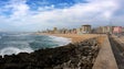 Retirado corpo do mar em praia na Póvoa de Varzim