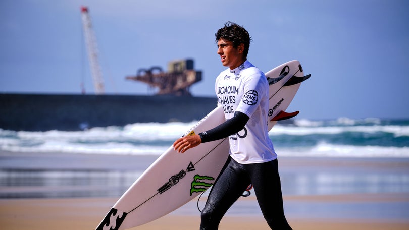 Super contente.″ Joaquim Chaves sagra-se campeão nacional de surf