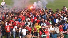 Imagem de Santa Clara recebido em festa pelos adeptos (Vídeo)