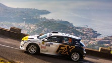 Imagem de João Silva no campeonato de Peugeot 208 Rally 4