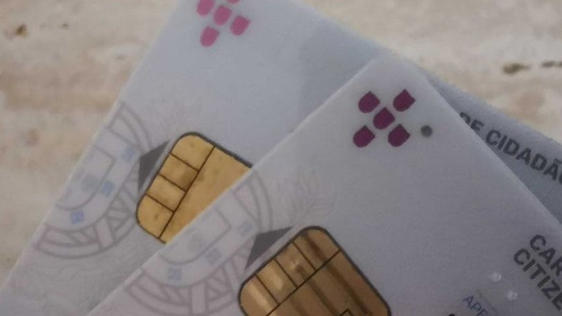 Imagem de Parlamento aprova novas regras de emissão, entrega e uso do cartão de cidadão