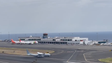 Avião com bombeiros acaba de chegar à Madeira (vídeo)
