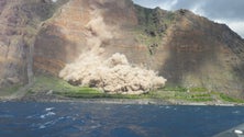 Fajã do Cabo Girão alvo de derrocada controlada