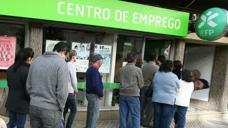 Imagem de Empresas com despedimentos coletivos aumentam 28% até setembro