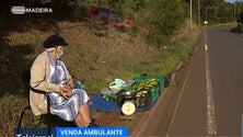 Imagem de Agricultores aproveitam o fim de semana para vender produtos da horta na berma da estrada (Vídeo)