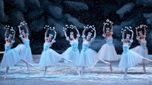 Imagem de Bailado Quebra-Nozes enche Teatro Municipal