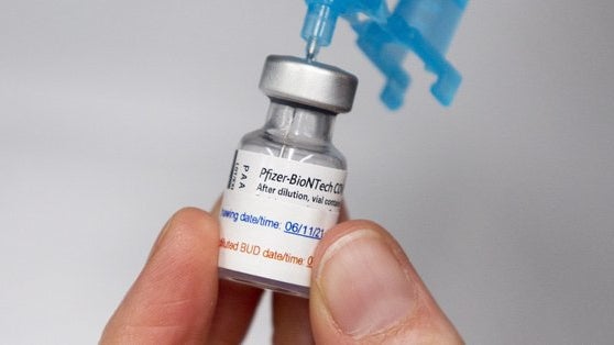 Imagem de OMS contra terceira dose da vacina
