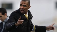 Imagem de Costinha renova contrato com o Nacional e assume ambições europeias