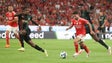 Benfica derrota o Amadora mas sente dificuldades
