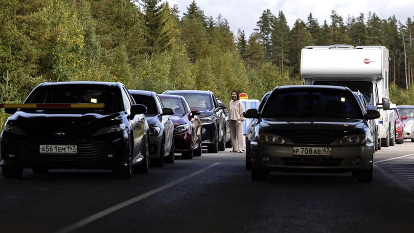 Imagem de Rússia admite fila de 2.300 carros que queriam atravessar para a Geórgia