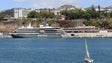 World Voyager no Porto do Funchal e em turnaround quase total