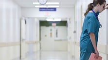 Imagem de Covid-19: Stress e exaustão têm provocado burnout entre a classe médica, diz sindicalista (Áudio)