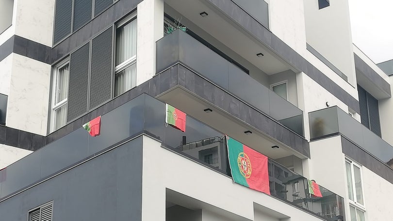 Imagem de Casa de Ronaldo no Funchal já está em «modo seleção»