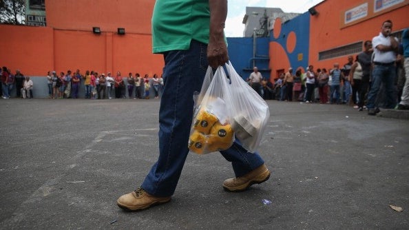 Imagem de Venezuela recusa ajuda humanitária oferecida pelo Brasil