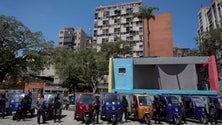Imagem de Forças de segurança vigiam uso de máscara na Venezuela