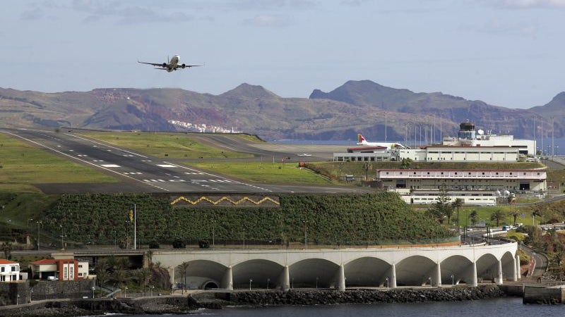 Imagem de Aeroporto da Madeira condicionado