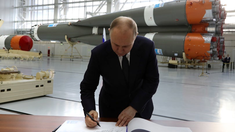 Imagem de Rússia promete mais mísseis contra Kiev após ataques no seu território