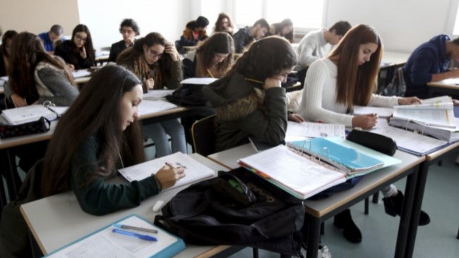 Imagem de Segunda fase dos exames nacionais começa hoje