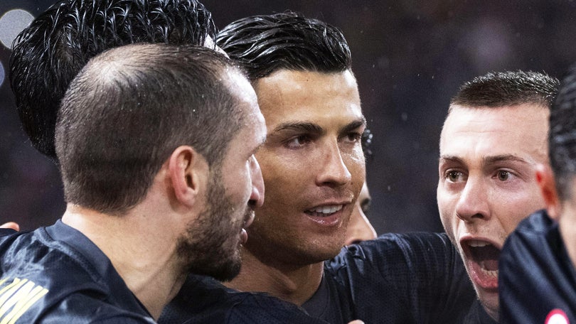 Imagem de Golos de Cancelo e Ronaldo dão vitória à Juventus na visita à Lazio