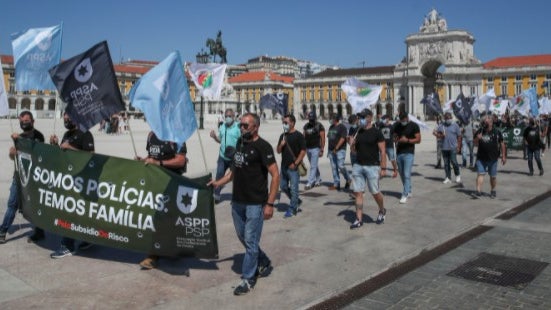 Imagem de Publicado diploma que fixa em 100 euros subsídio de risco