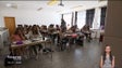 Professores do particular recebem menos 300 euros do que os do público (vídeo)