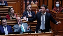 Imagem de Tribunal não leva André Ventura a julgamento por caso de difamação de Fernando Rosas