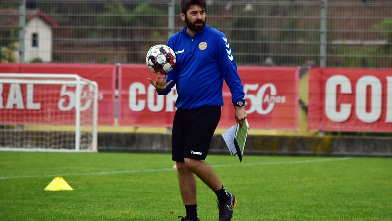 Imagem de Nacional parte para estágio sem Rashidov