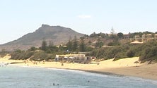 Imagem de Praia do Porto Santo reabre aos banhistas, este domingo, com precauções (Vídeo)