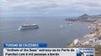 Terceiro maior navio de cruzeiros do mundo passou pelo Funchal ( video )