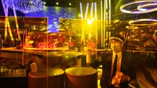 Imagem de Bares e discotecas continuam encerrados até final de agosto