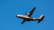 Imagem de Dois doentes transportados de urgência para o Funchal