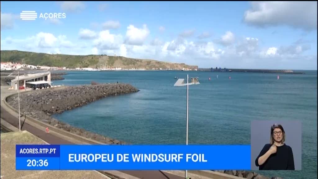 Francês lidera  Europeu de Windsurf Foil na Terceira (Vídeo)