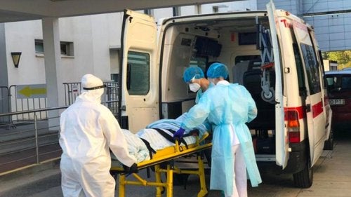 Imagem de Covid-19: Casos diários aumentam na Europa e alguns países endurecem medidas