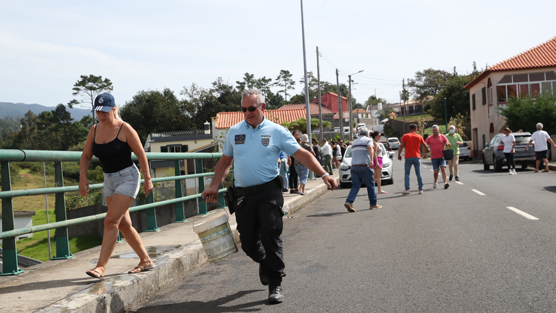 Setenta pessoas receberam assistência médica desde quarta-feira devido aos fogos na Madeira