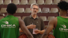 Lusitânia apresenta treinador de basquetebol (Vídeo)