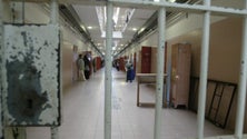 Imagem de 101 reclusos e 36 guardas prisionais infetados